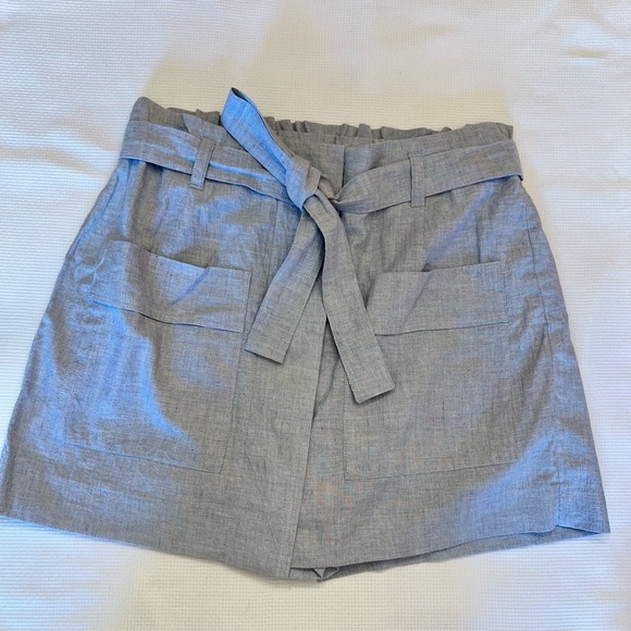 Cabi Skort Light Blue Chambray Tie-Waist Paper Bag, Accent Buttons, pockets EUC! - Picture 1 of 8